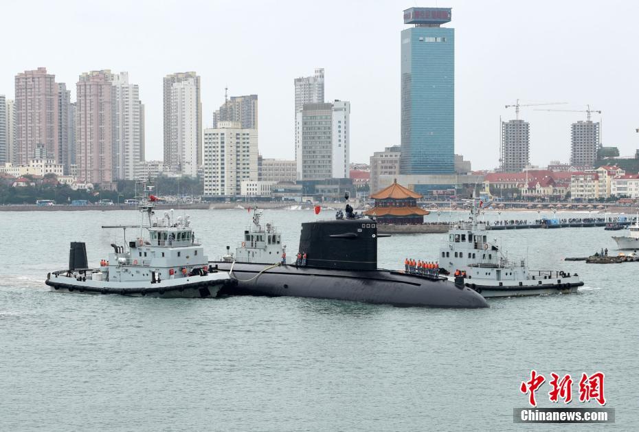 中国首艘核动力潜艇退出现役