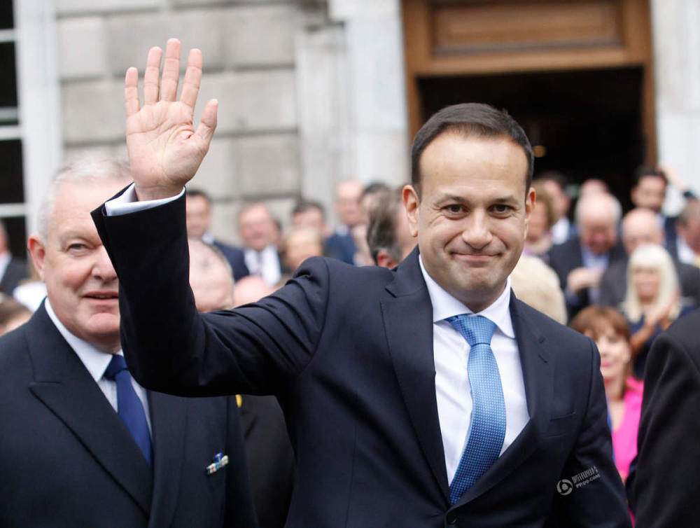 爱尔兰产生首位同性恋总理 不到40岁