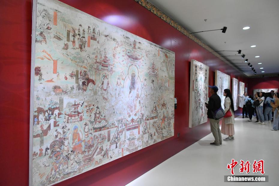 近50件敦煌壁画艺术精品首次亮相云南
