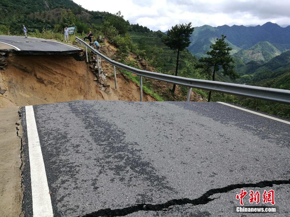 “利奇马”台风致安徽多地公路受损