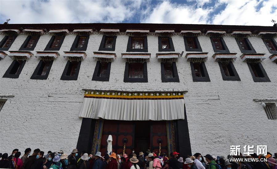 西藏布达拉宫恢复对外开放