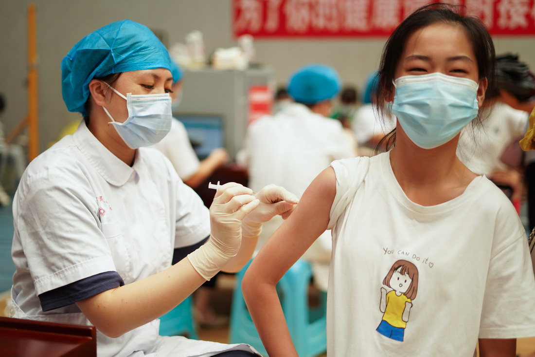 12至17岁人群接种新冠疫苗有序进行