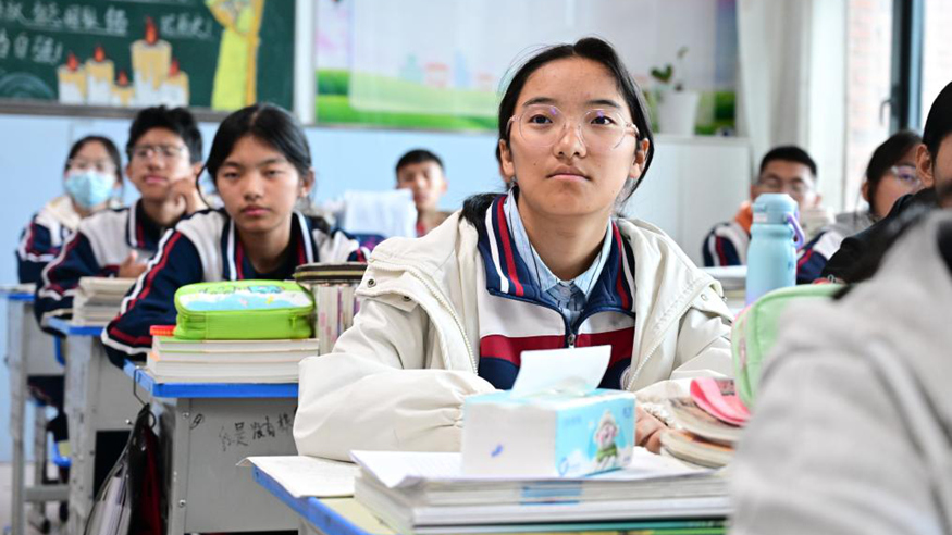 习近平总书记关切事&middot;两会看落实丨强化教育对科技和人才的支撑作用