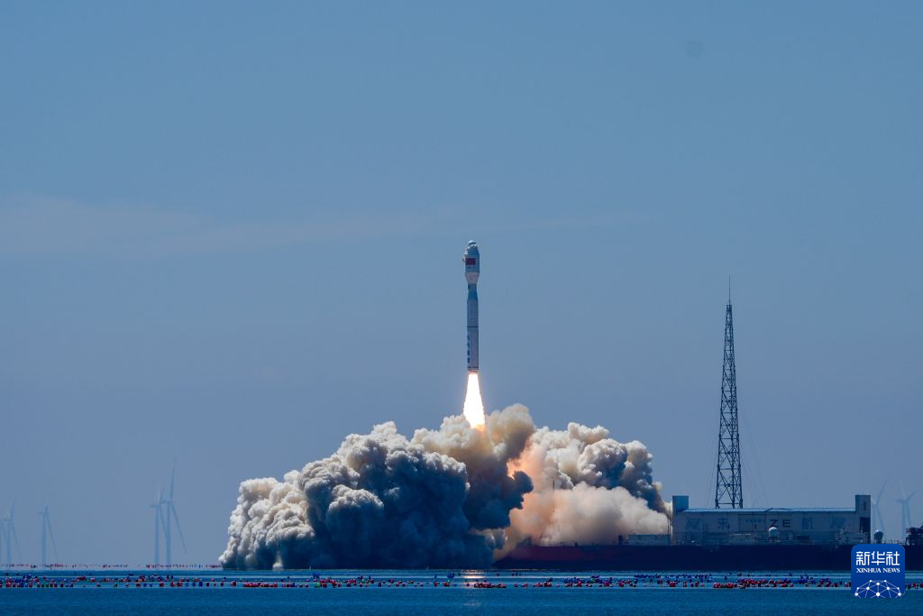 我国成功发射东方慧眼高光谱01、02星